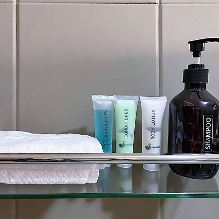 Bamboo Boutique Hotel リロングウェ エクステリア 写真