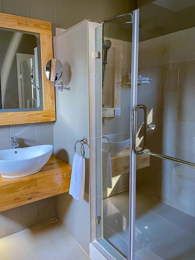 Bamboo Boutique Hotel リロングウェ エクステリア 写真