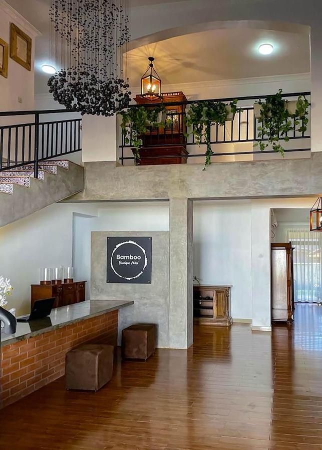 Bamboo Boutique Hotel リロングウェ エクステリア 写真