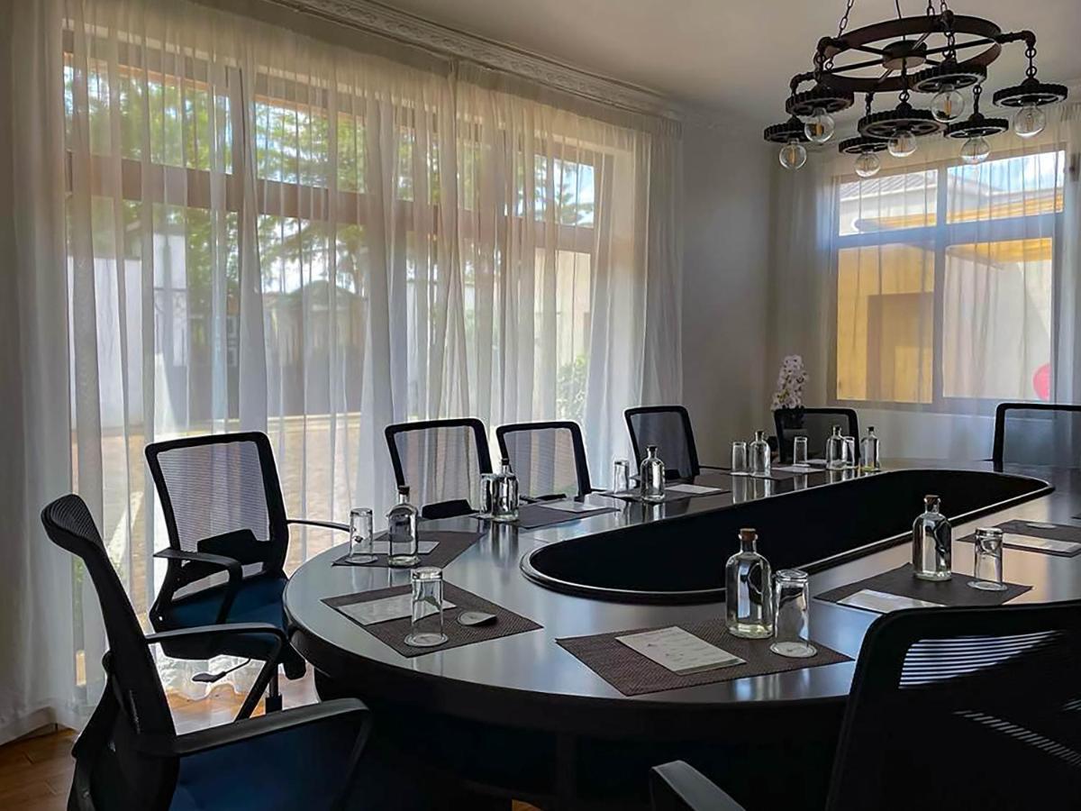 Bamboo Boutique Hotel リロングウェ エクステリア 写真